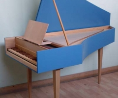 Little Harpsichord "Le Petit Clavecin"