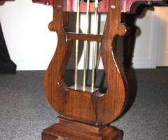 04_pedal_lyre